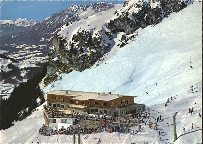 Kitzbuehel Tirol Kitzbueheler Horn Hotel Alpenhaus Hornkoepfl Trattalmlift Winte