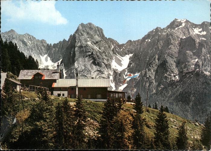 Vorderkaiserfelden Sonneck Ellmauer Halt Berghuette Karlspitzen Wilder Kaiser
