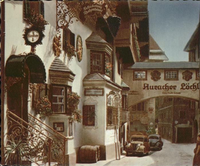 Kufstein Tirol Roemerhofgasse mit Gasthaus Auracher Loechl