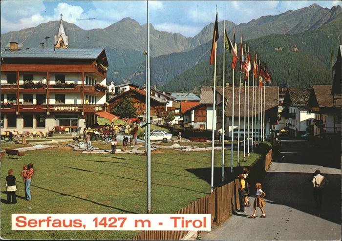 Serfaus Tirol Dorfstrasse Sportcafe Kirchturm