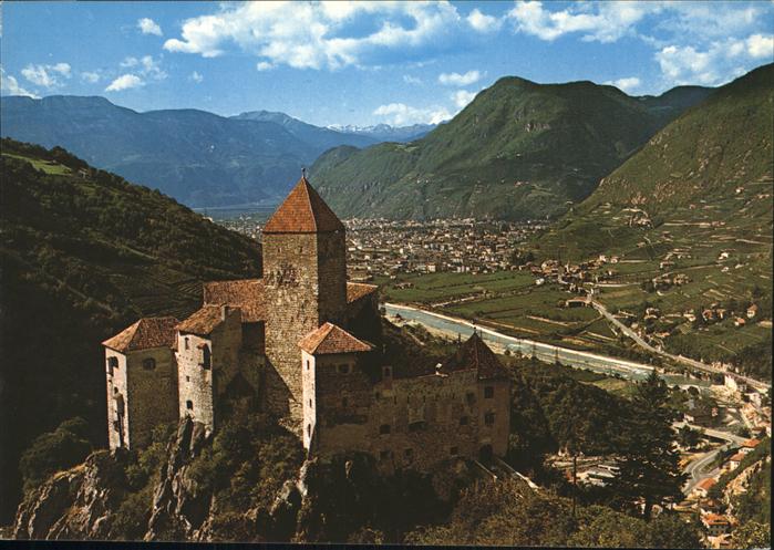 Eggental Schloss Karneid