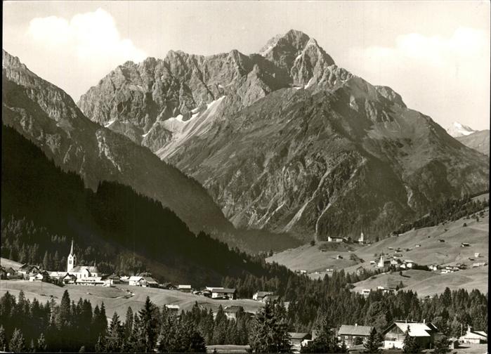 Kleinwalsertal Blick auf RiezlernHirschegg u.Mittelberg