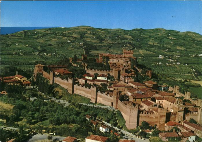 Gradara Pesaro Mittelalterliche Bergfeste und Mauern