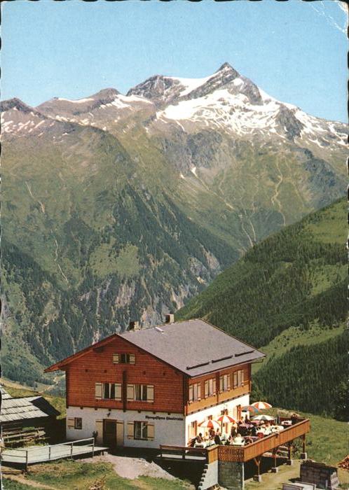 Mallnitz Kaernten Alpengastwirtschaft Haeusleralm mit Hannover Haus und Ankogel