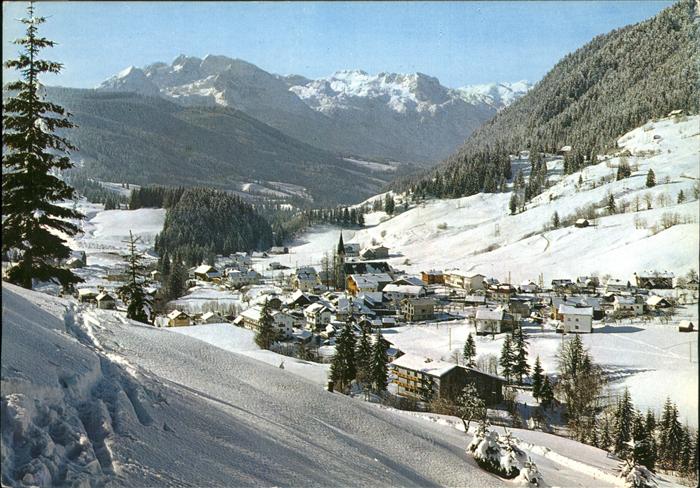 Russbach Pass Gschuett Wintersportplatz Blick gegen Tennengebirge