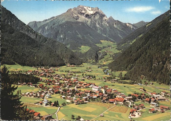 Mayrhofen Zillertal Panorama gegen Gruenberg