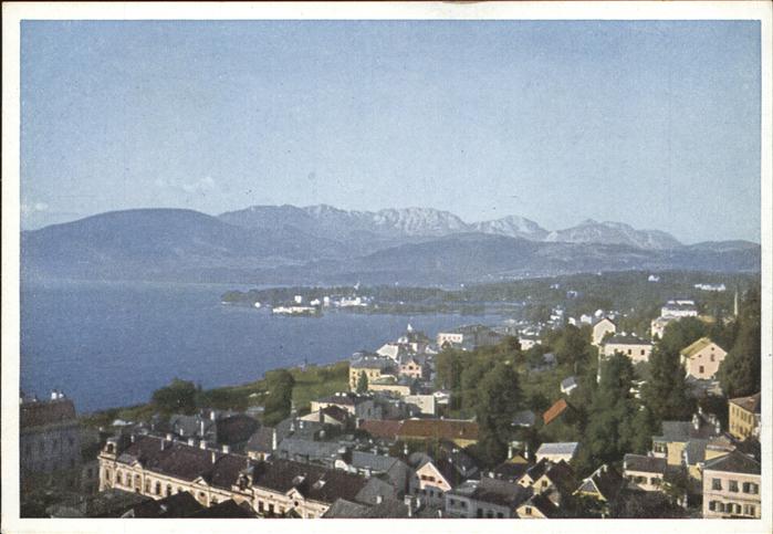 Gmunden Salzkammergut Panorama mit Höllengebirge