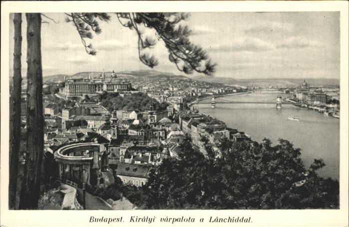Budapest Kiralyi varpalota a Lanchiddal Koeniglicher Palast Kettenbruecke
