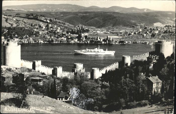 Sanyer Istanbul Rumeli Hisan Festung Schiff