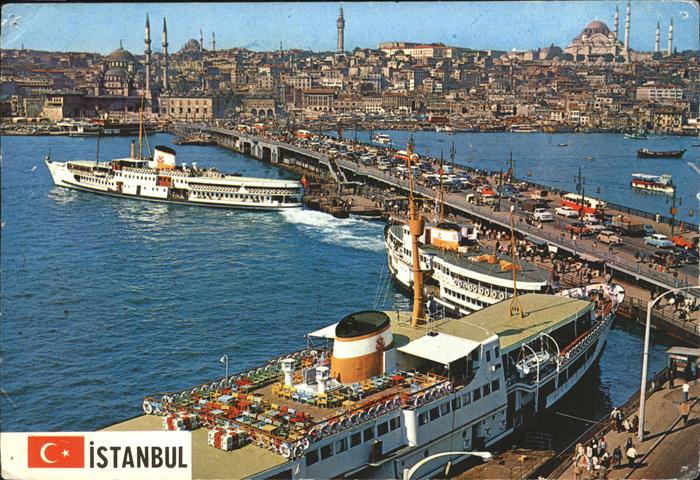 Istanbul Constantinopel Galata Bruecke Neue Moschee Sueleymaniye Schiff