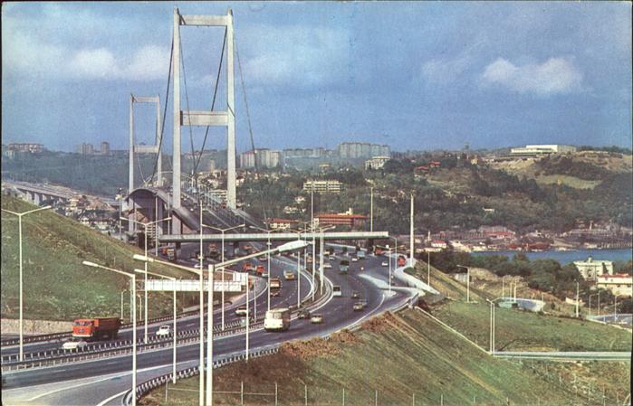 Istanbul Constantinopel Bogaz Kuepruesue Bruecke Autobahn
