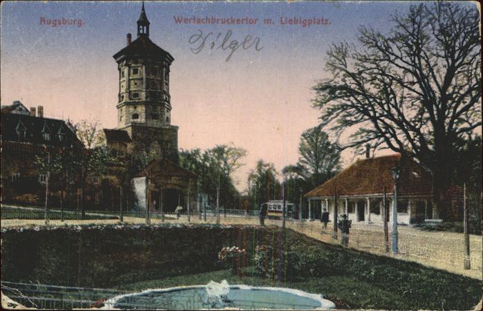 Augsburg Wertachbrucker Tor mit Liebigplatz