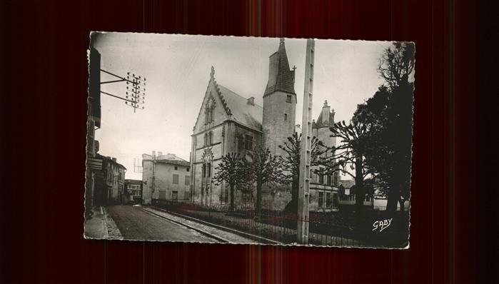 Melle Niort Palais de Justice