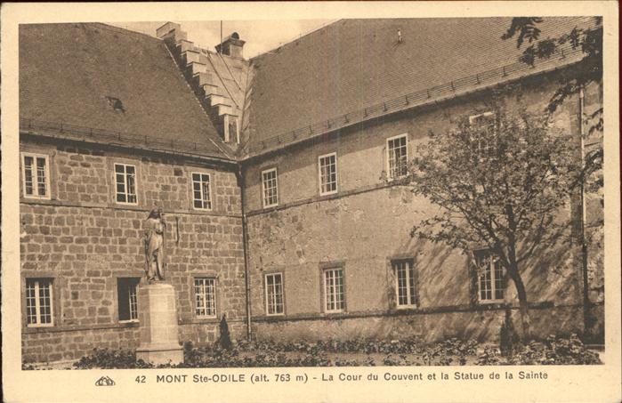 Mont-Sainte-Odile Mont-Ste-Odile Cour du Couvent Statue de la Sainte