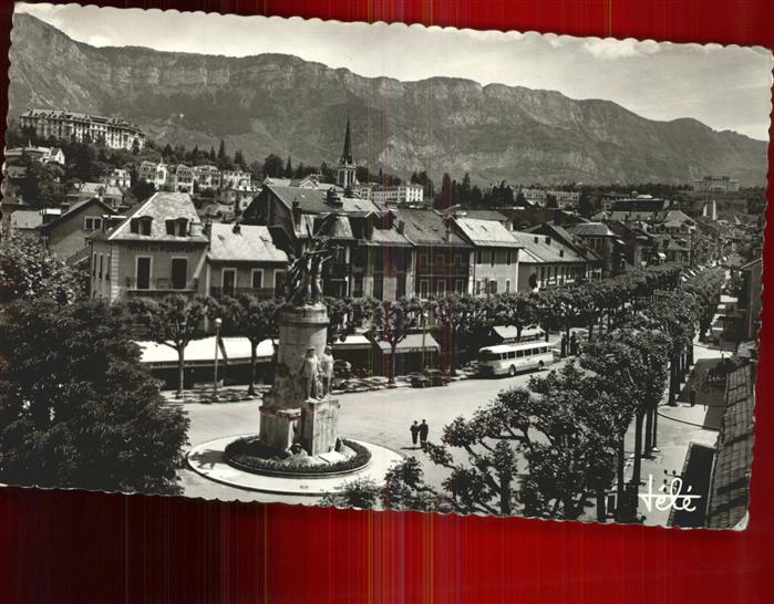 Aix-les-Bains Square A. Boucher Monument aux Morts Ru