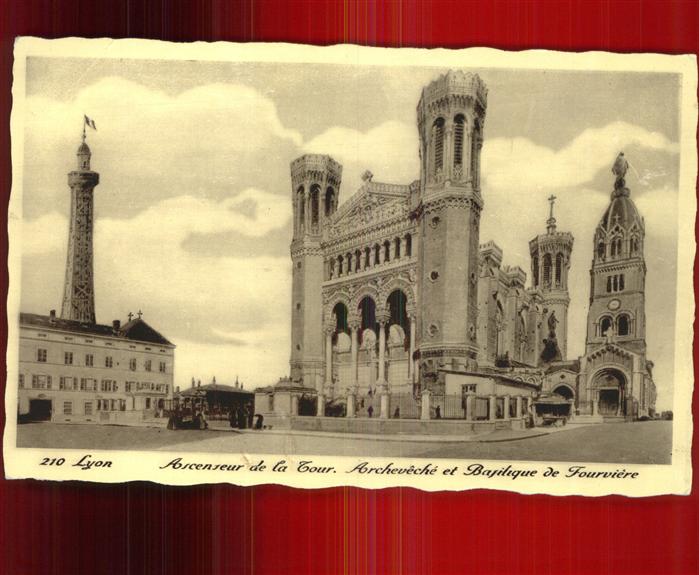 Lyon France Ascenseur de la Tour Archeveche et Basi