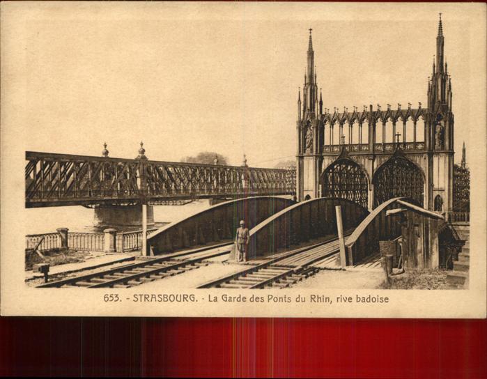 Strasbourg Alsace La Garde du Pont du Rhin rive badoise