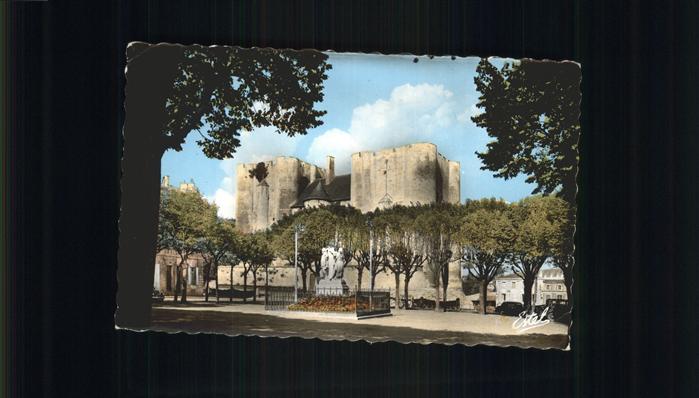 Niort 79 Place du Donjon