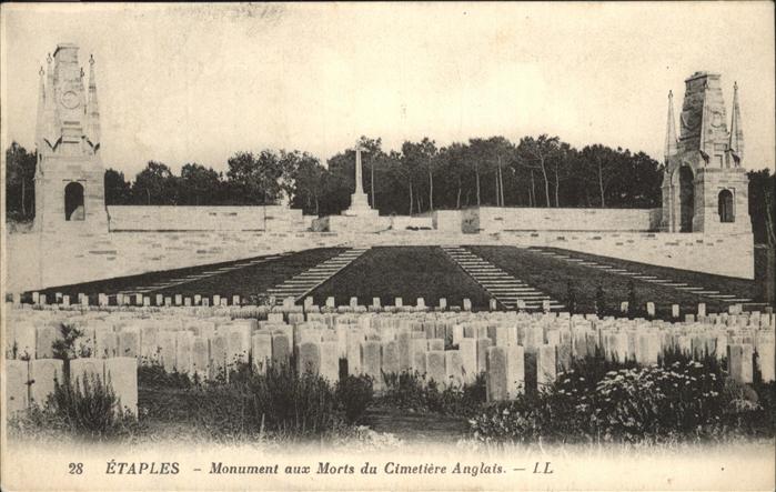 Etaples Monument aux Morts du Cimetiere Anglais