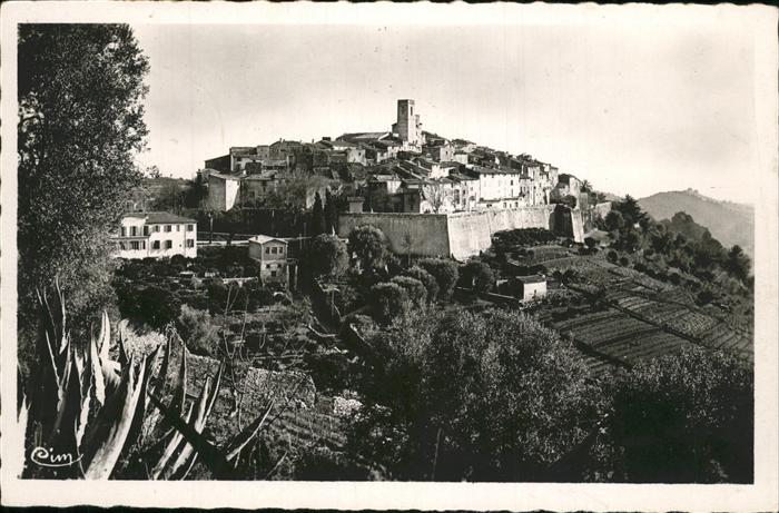 Saint-Paul-de-Vence Remparts Eglise Fontaine