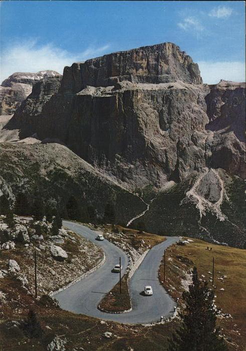 Passo Sella Pass-Strasse