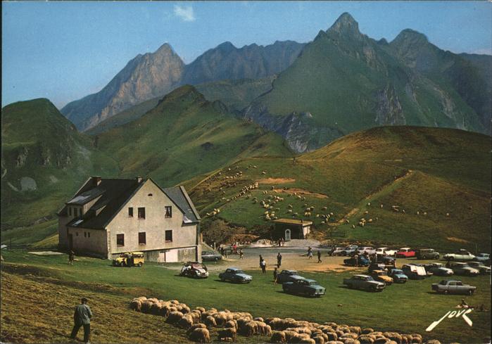 Beost mit Hospiz u.Schafherde