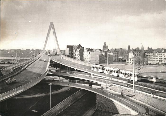 Strassenbahn Köln am Rhein Severinsbrücke