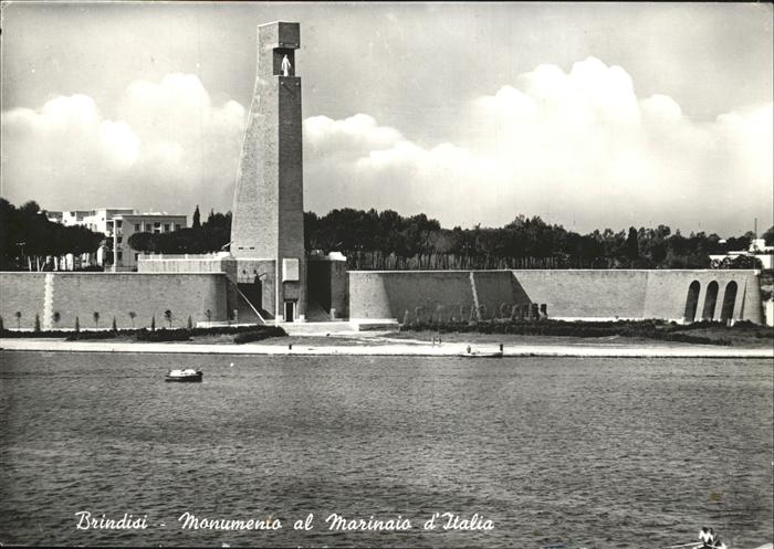 Brindisi Monumento al Marinaio d_Italia