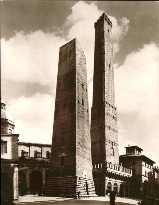 Bologna Die Türme Asinelli und Garisenda