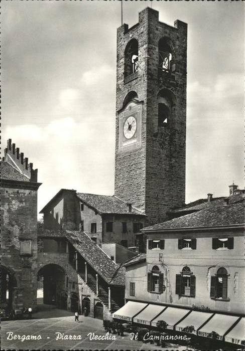 Bergamo Piazza Vecchia Il Campanone
