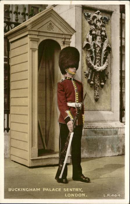 London Buckingham Palace Sentry