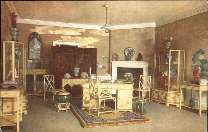 London Her Majestys Boudoir