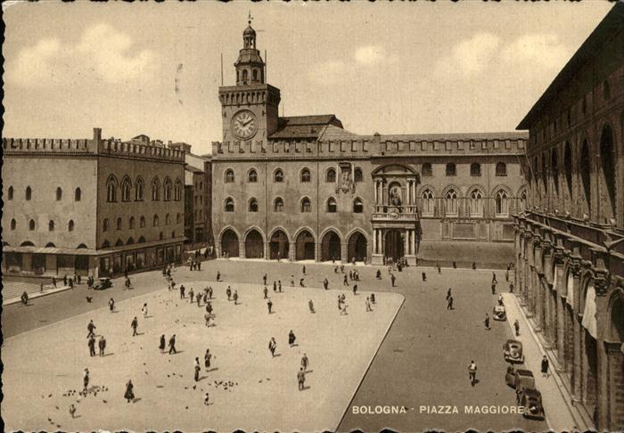 Bologna Piazza Maggiore