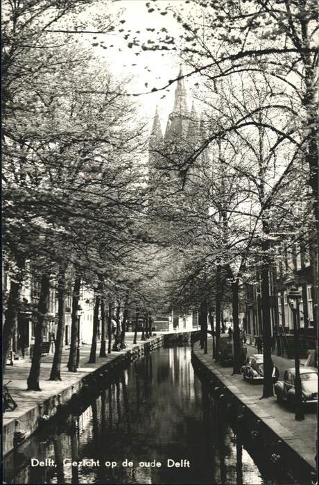Delft Gezicht op de oude Delft