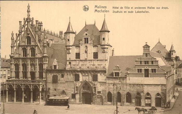 Malines Mechelen Flandre Stadhuis en oude Lakenhallen