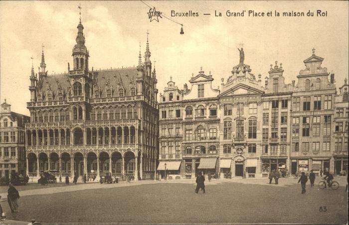 Bruessel Bruxelles La Grand Place et la maison du Roi