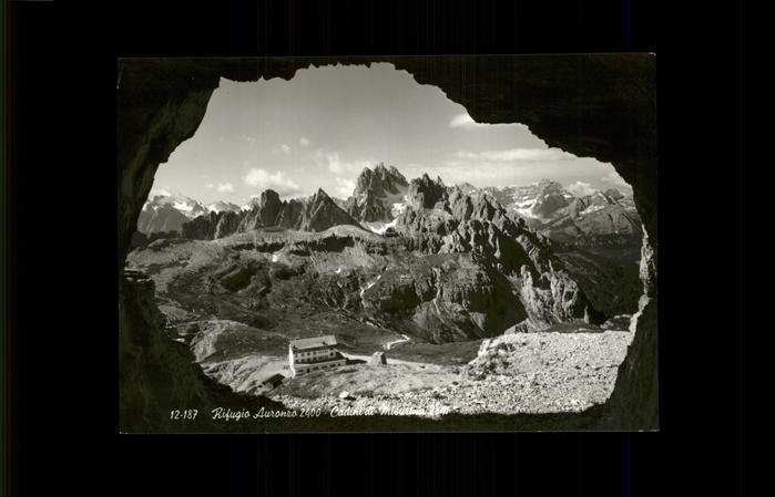 Auronzo di Cadore Rifugio Auronzo Cadini di Misurina Dolomiti Berghuette Cadinig