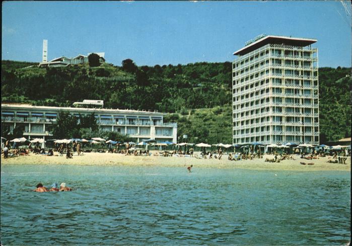 Slatni Pjasazi Hotel Berlin