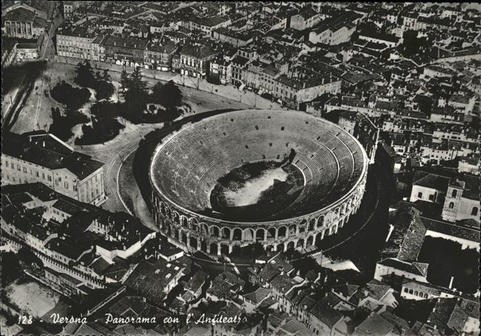 Verona Veneto Panorama con l'Anfiteatro veduta aerea Amphitheater