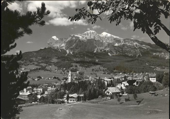 Cortina d Ampezzo Veduta panoramica Tofane Dolomiti