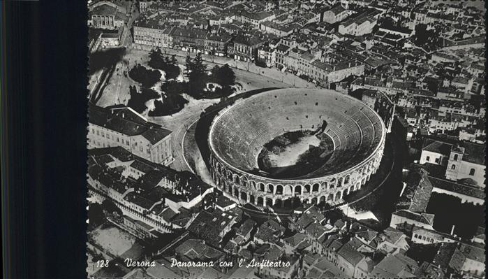 Verona Veneto Panorama con l'Anfiteatro veduta aerea Amphitheater