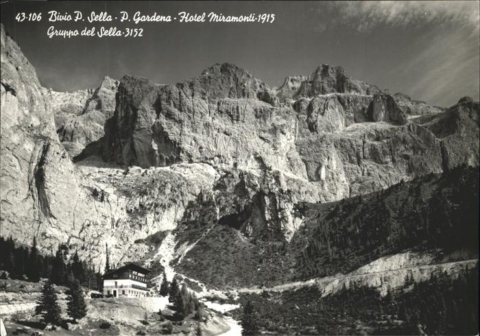 Wolkenstein Groeden Berghotel Miramonti Passo Gardena Gruppo del Sella Dolomiti