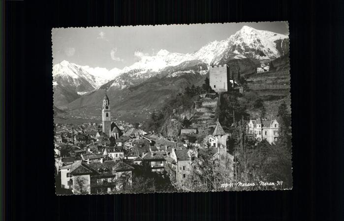Merano Meran Teilansicht Kirche Burg