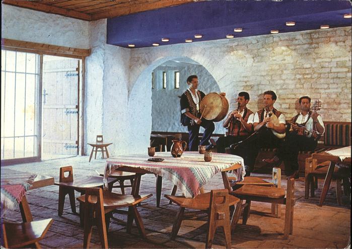 Slantschev Brjag Musik in einer Kneipe Instrument
