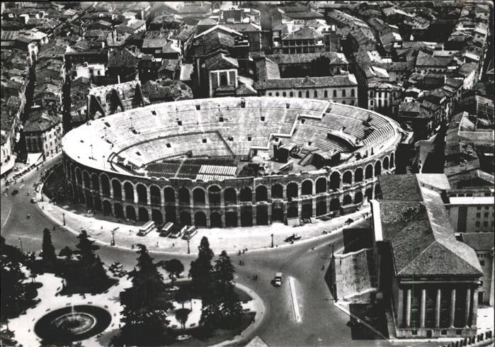 Verona Veneto Panorama con l'Anfiteatro veduta aerea Amphitheate