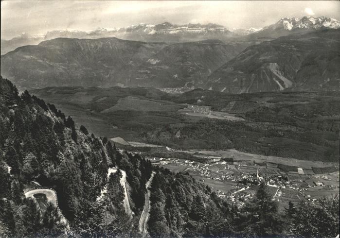 Kaltern Weinstrasse Tirol Passo dello Mendola Lago di Caldaro Mendelpass Blick a
