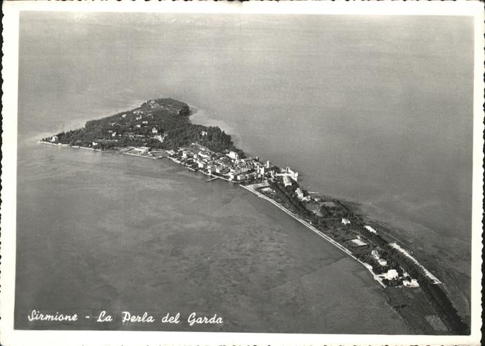 Sirmione Lago di Garda La Perla del Garda veduta aerea