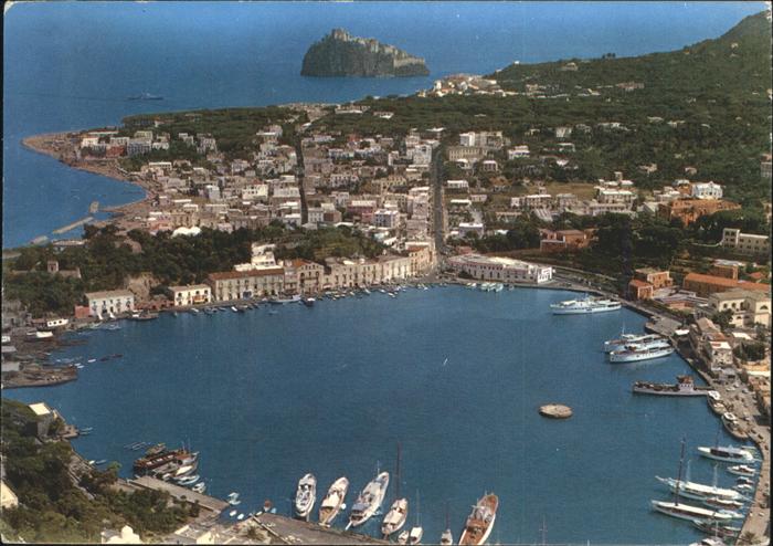 Ischia Hafen Fliegeraufnahme