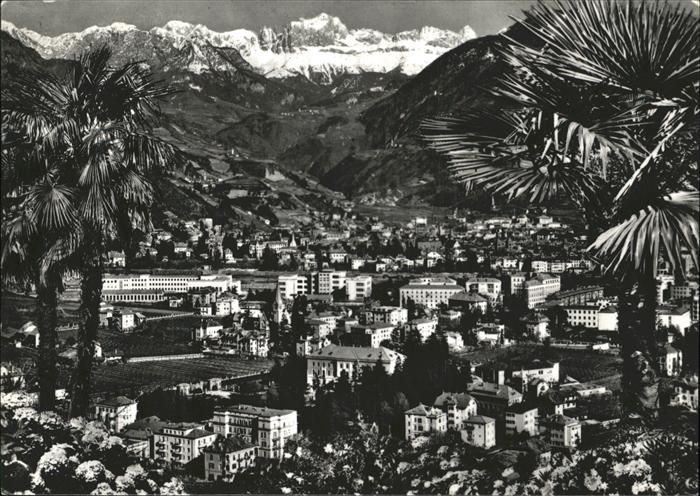 Bozen Suedtirol mit Rosengarten