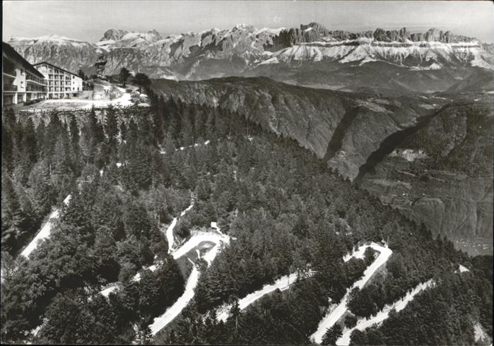 Monte Penegal Panorama e Dolomiti